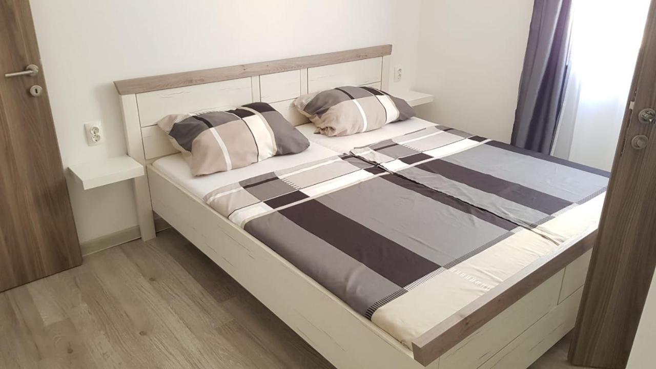 Apartman Luma Baska Voda Exterior photo